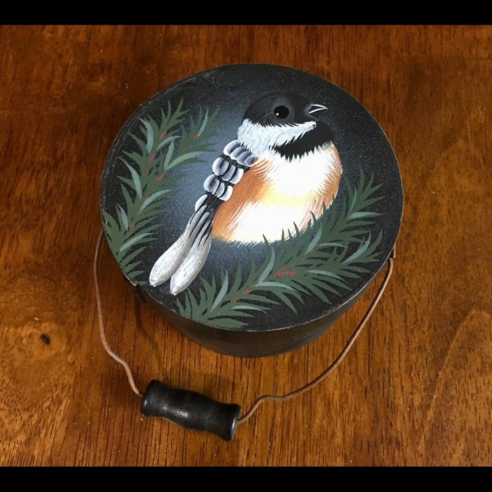 NWT. Wooden, Chickadee Round Box